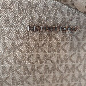 Michael Kors Jet Set Travel LG Shoulder Tote